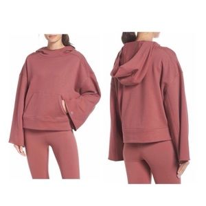 ALO YOGA LOW KEY HOODIE (WIDE SLEEVES)